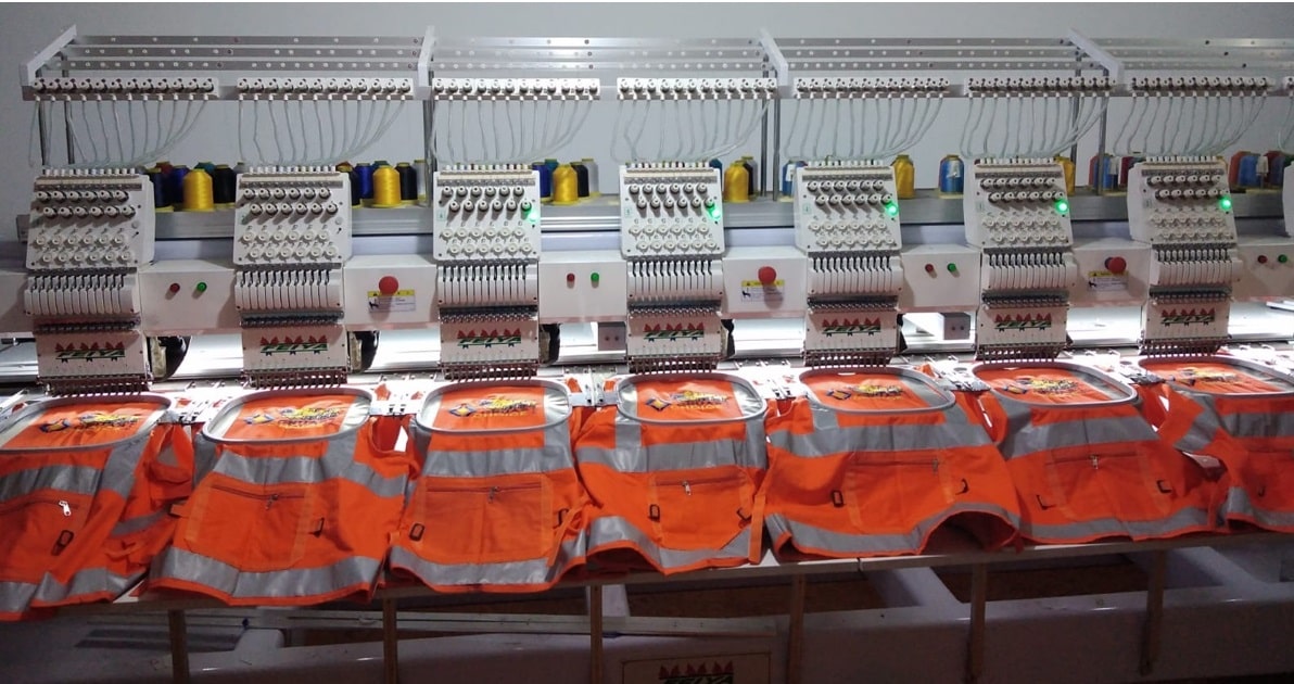 BORDADO DE PECHO Y ESPALDA DE CHALECO