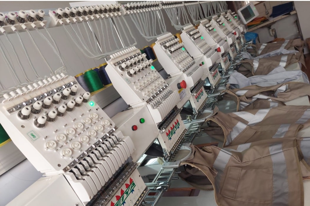 BORDADO DE PECHO Y ESPALDA DE CHALECO